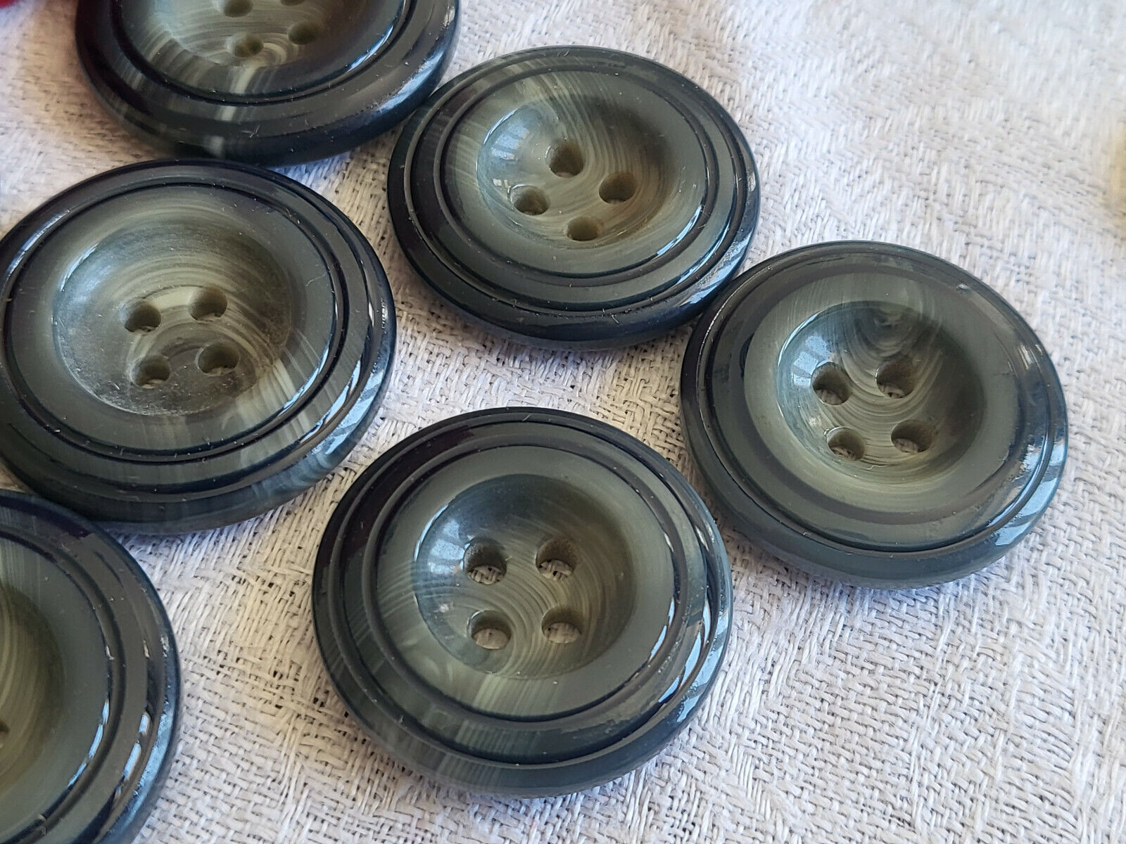 Lot 7 boutons vintage camaïeu gris cercle bleu 2,4 et 2,7 cm ref 1587