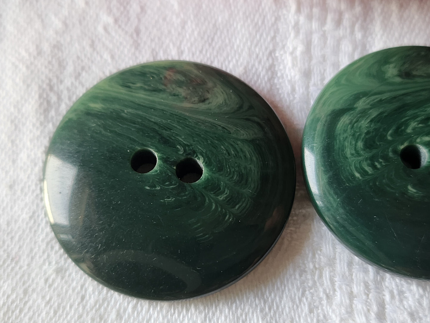Duo gros boutons vintage vert 3,4 cm trous veste manteau ref 797