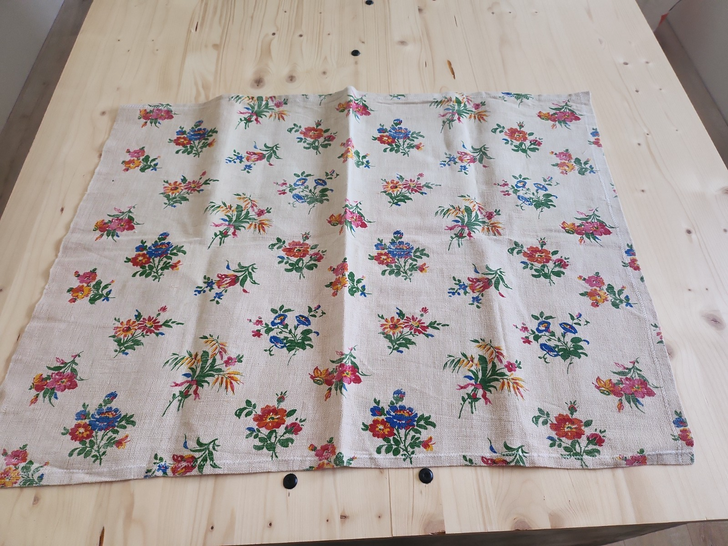 Ancien coupon de tissu lin fleur imprimé 59 cm sur 74 cm B5