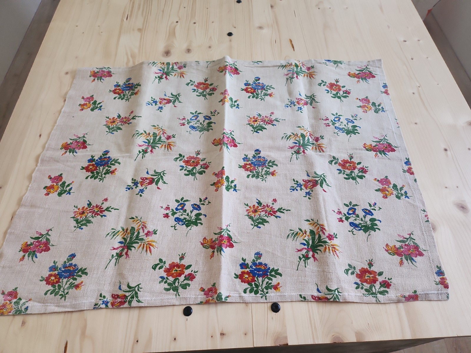 Ancien coupon de tissu lin fleur imprimé 59 cm sur 74 cm B5