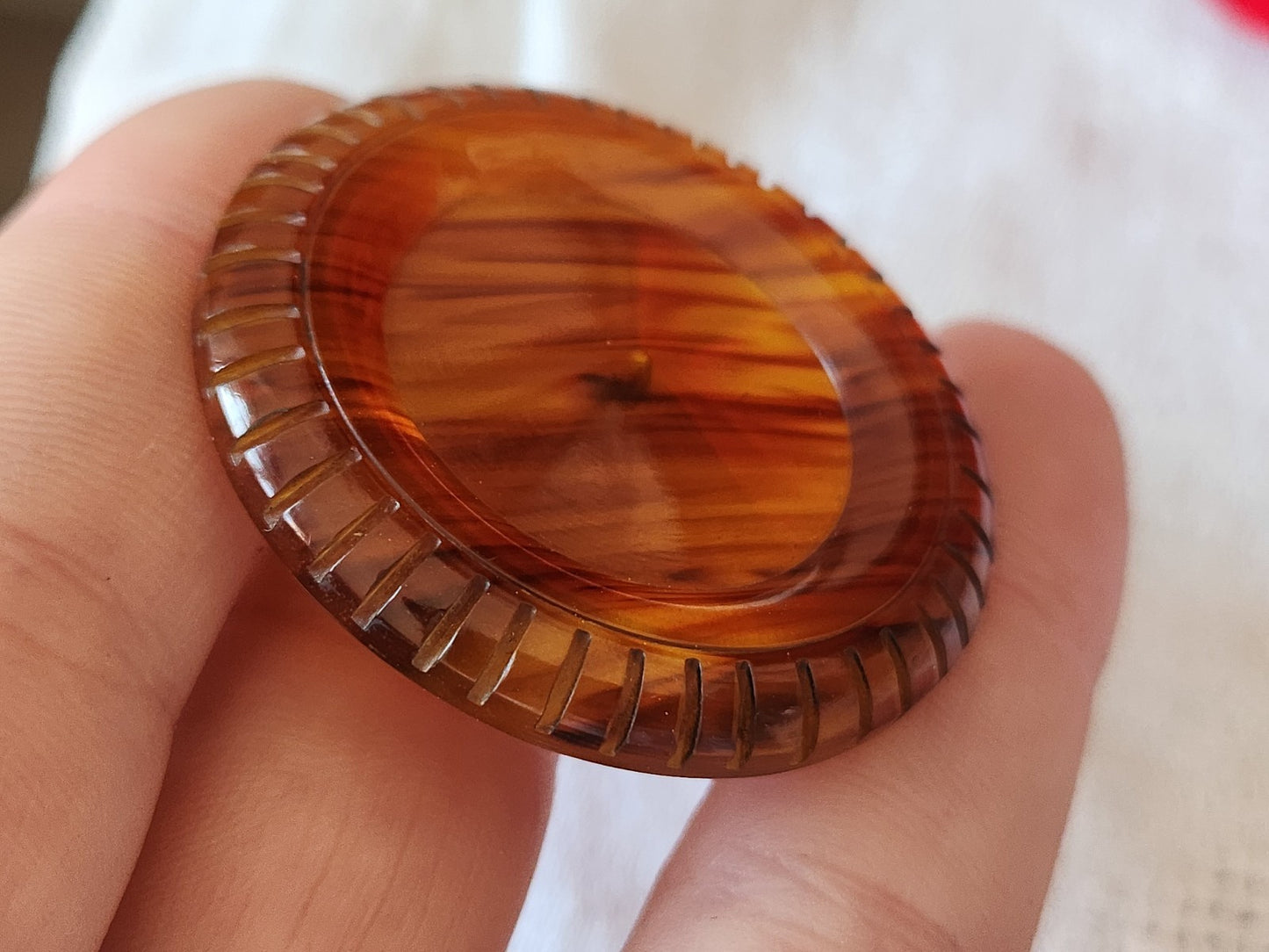 Enorme bouton ancien ecaille roux superbe 4,3 cm G18K