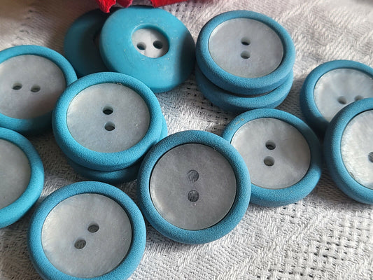 Lot 6 boutons vintage bleu et blanc/gris nacré bicolore  2,1 cm ref  4557 