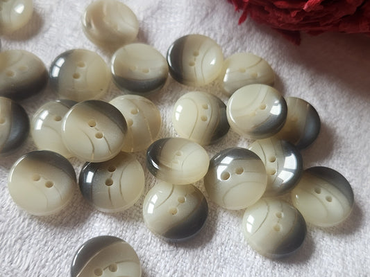 Lot 23 petits boutons vintage camaïeugris marron veiné à trous  1,1 cm ref 2535