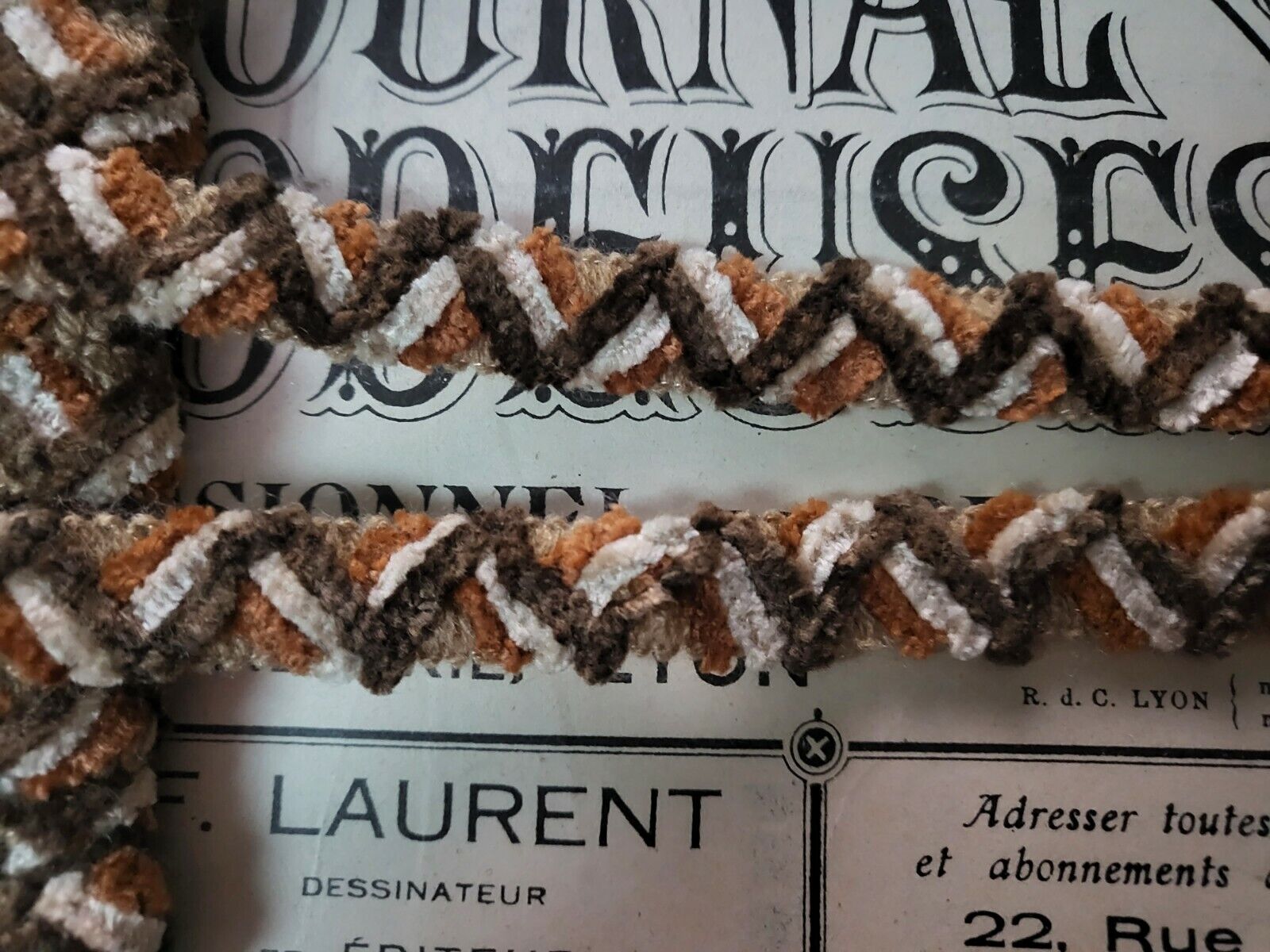 Galon camaïeu marron chenille original 2 mètres / 1,5 cm moderne bordure A2