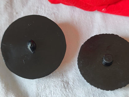Duo énormes boutons vintage noir pied 3,4 et 3,8  cm ref 1150