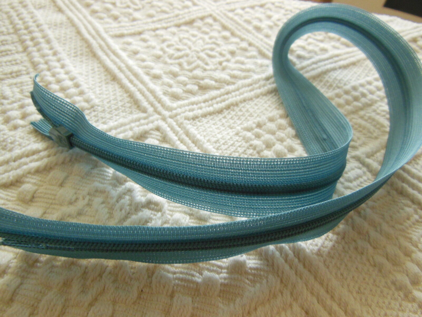 Fermeture éclair 50 cm bleu gris foncé invisible non- séparable   A9