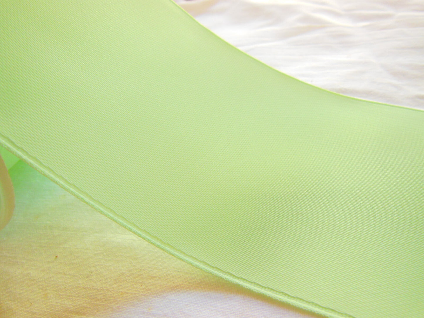 Ruban satin couverture extra large vert 2 métres sur 7 cm superbe qualité  B4