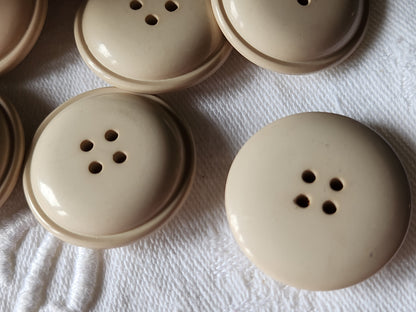 lot 6 gros boutons vintage beige blanc cassé 2,7 cm ref 3308