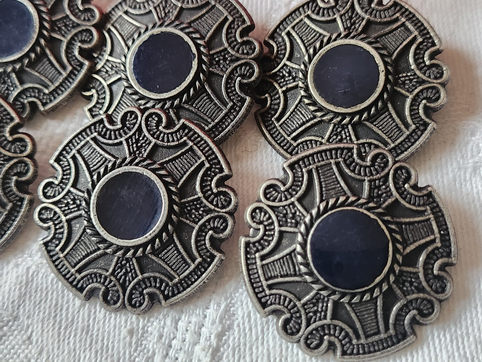 Lot 6 gros boutons vintage en métal argenté bleu  3 cm pied ref 5536