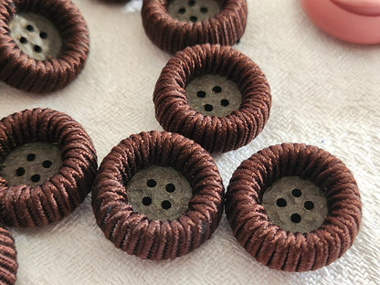 Lot 6 boutons anciens vintage passementerie marron 1,8 cm ref 947