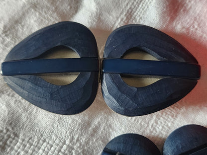 Rare Boucle de ceinture avec ses 6 gros boutons assortis bleu  T1