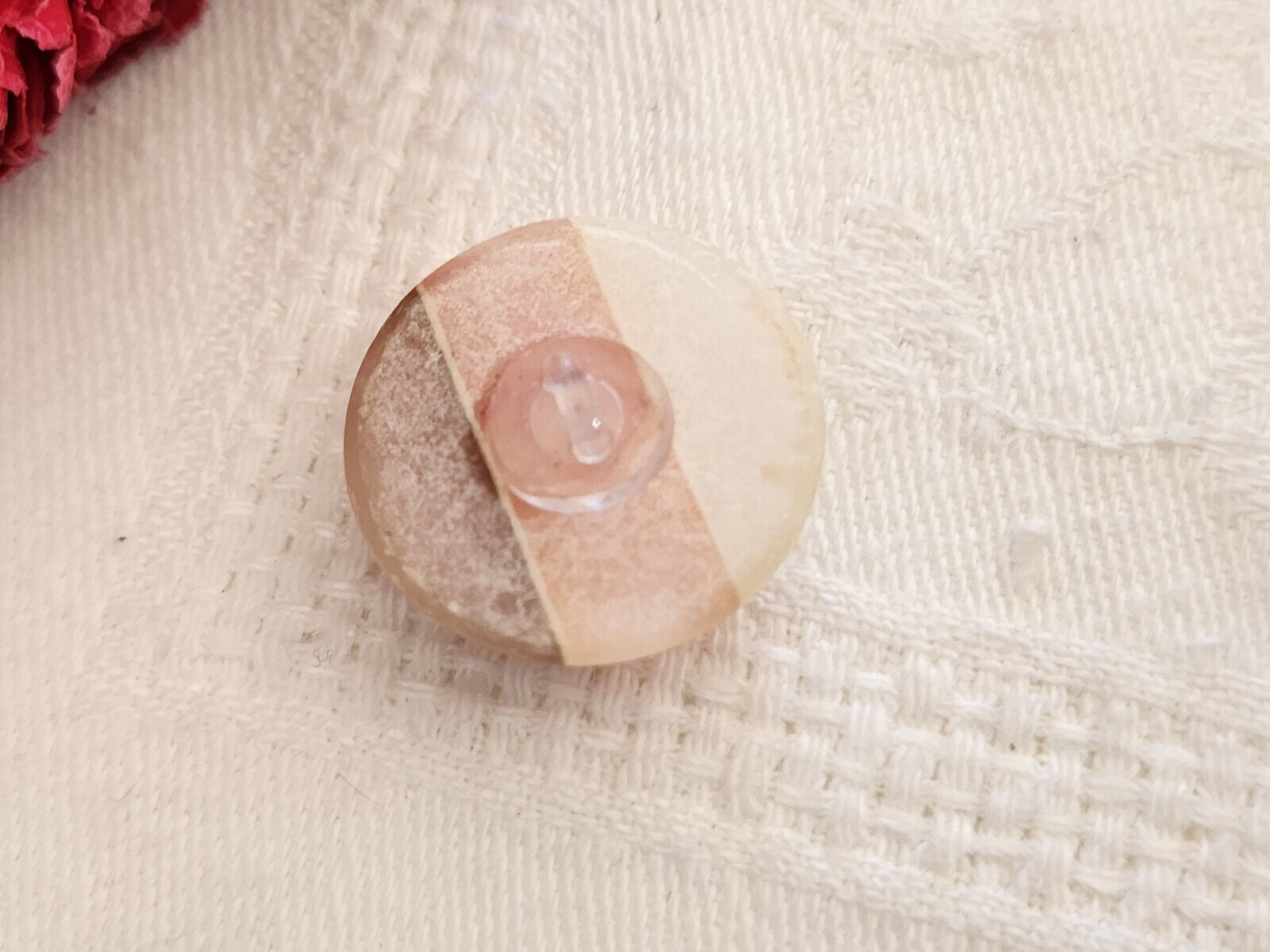 Ancien bouton en verre depoli rose pied camaieu 2,1 cm G2B
