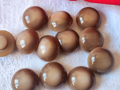 Lot 12  boutons vintage marron lumineux   pied demi sphere 1,3 cm ref 2567