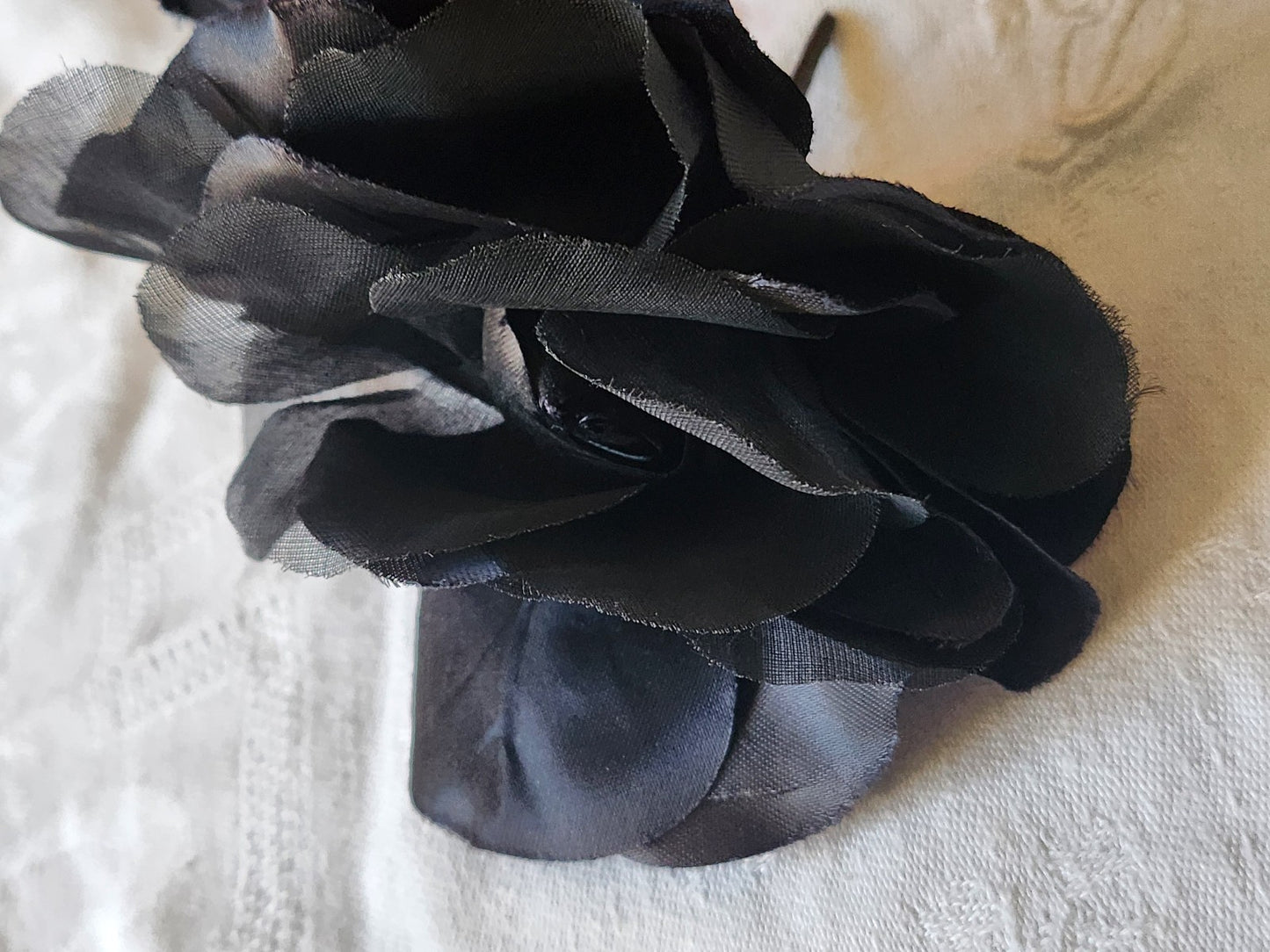 Grosse fleur ancienne noir chapeau sur broche 11, cm T0-12