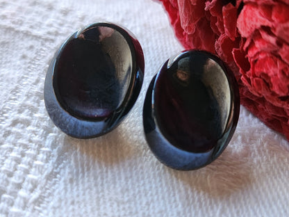 Duo boutons anciens en verre gris 1,3 cm sur 1,8 cm D12D