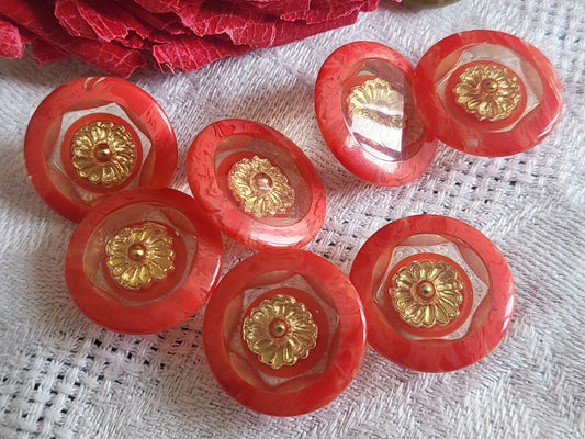 Lot 7 superbes boutons vintage rouge  inclusion doré à pied 1,7 cm ref 4432