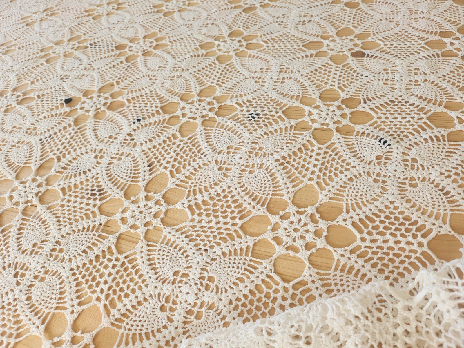 Ancienne nappe crochet blanc dessus de lit rideau 220 sur 145 cm B7