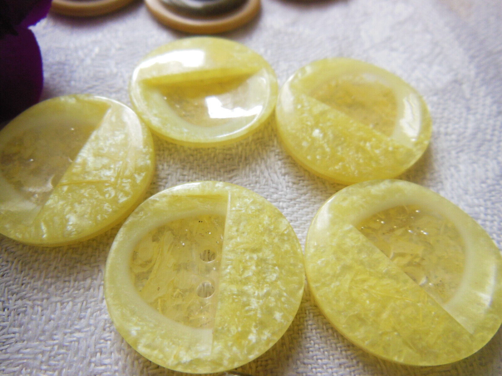 lot 5 boutons vintage jaune paillette diamètre 2,1 cm ref 307