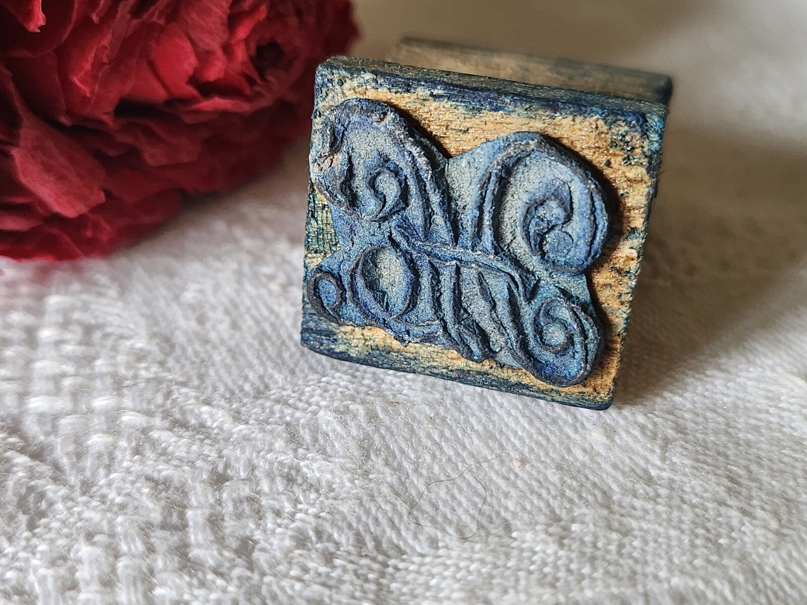 Tampon ancien monogramme H broderie feston collection petit