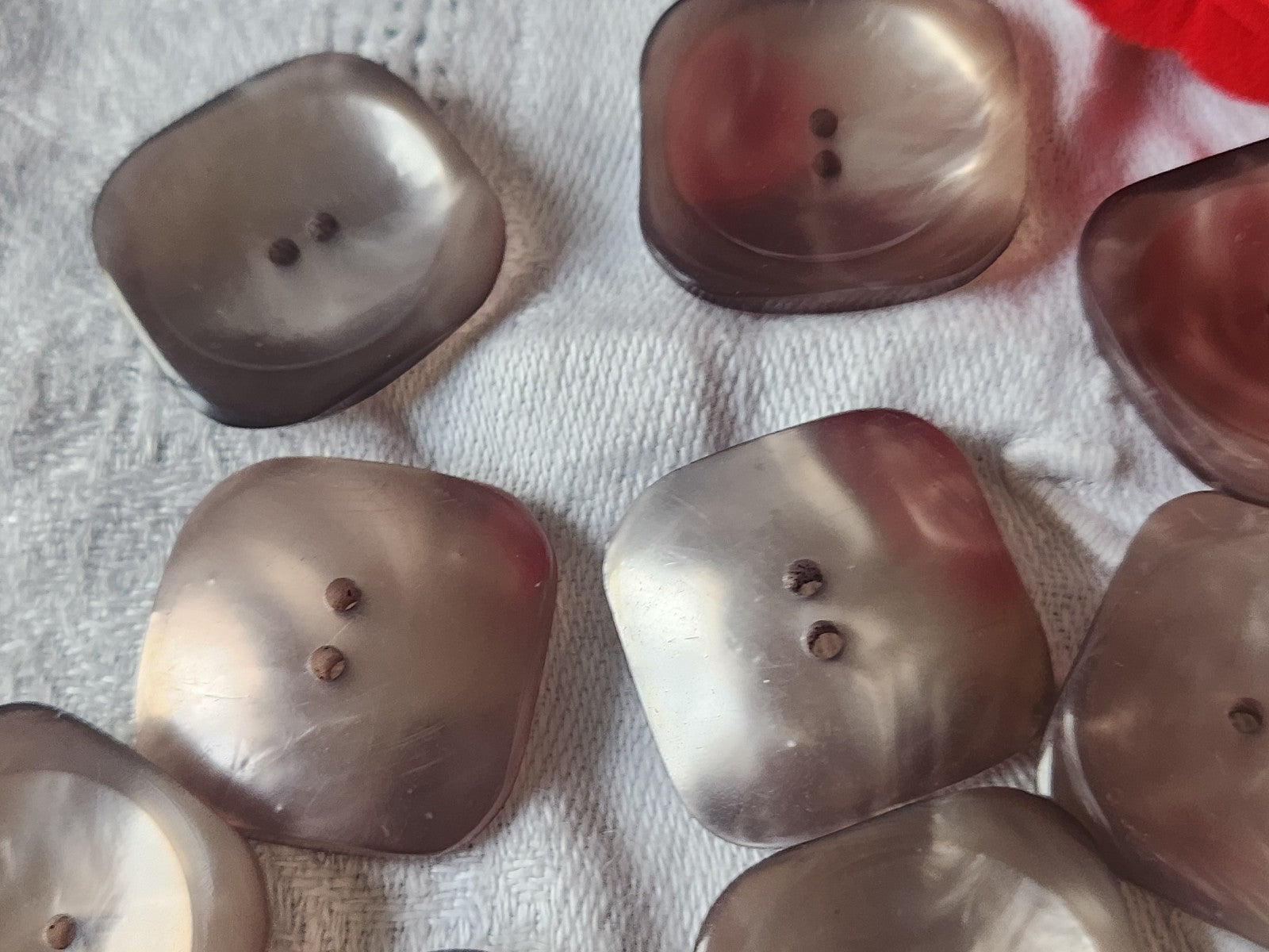 Lot 9  gros boutons vintage nacrés panaché 2,5 marron ref 5489