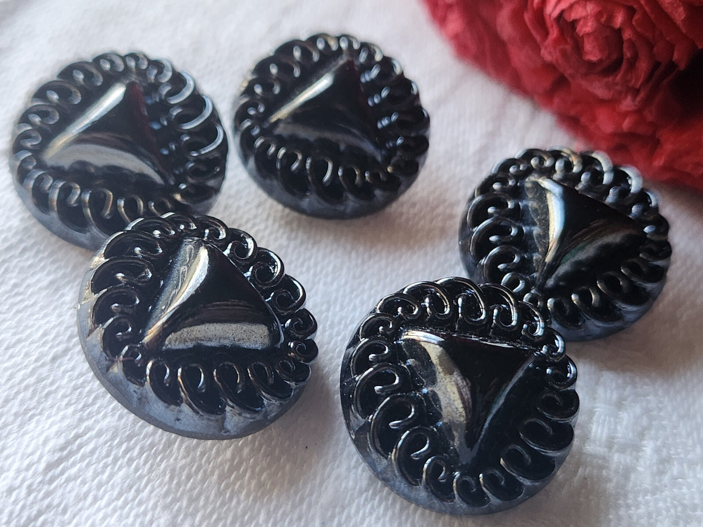 Lot 5 boutons anciens en verre gris effet hematite diamètre 1,8 cm ref 3540