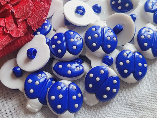 Lot 12 boutons forme coccinelle bleu blanc pied bicolore 1,7 sur 1,5 ref 1575