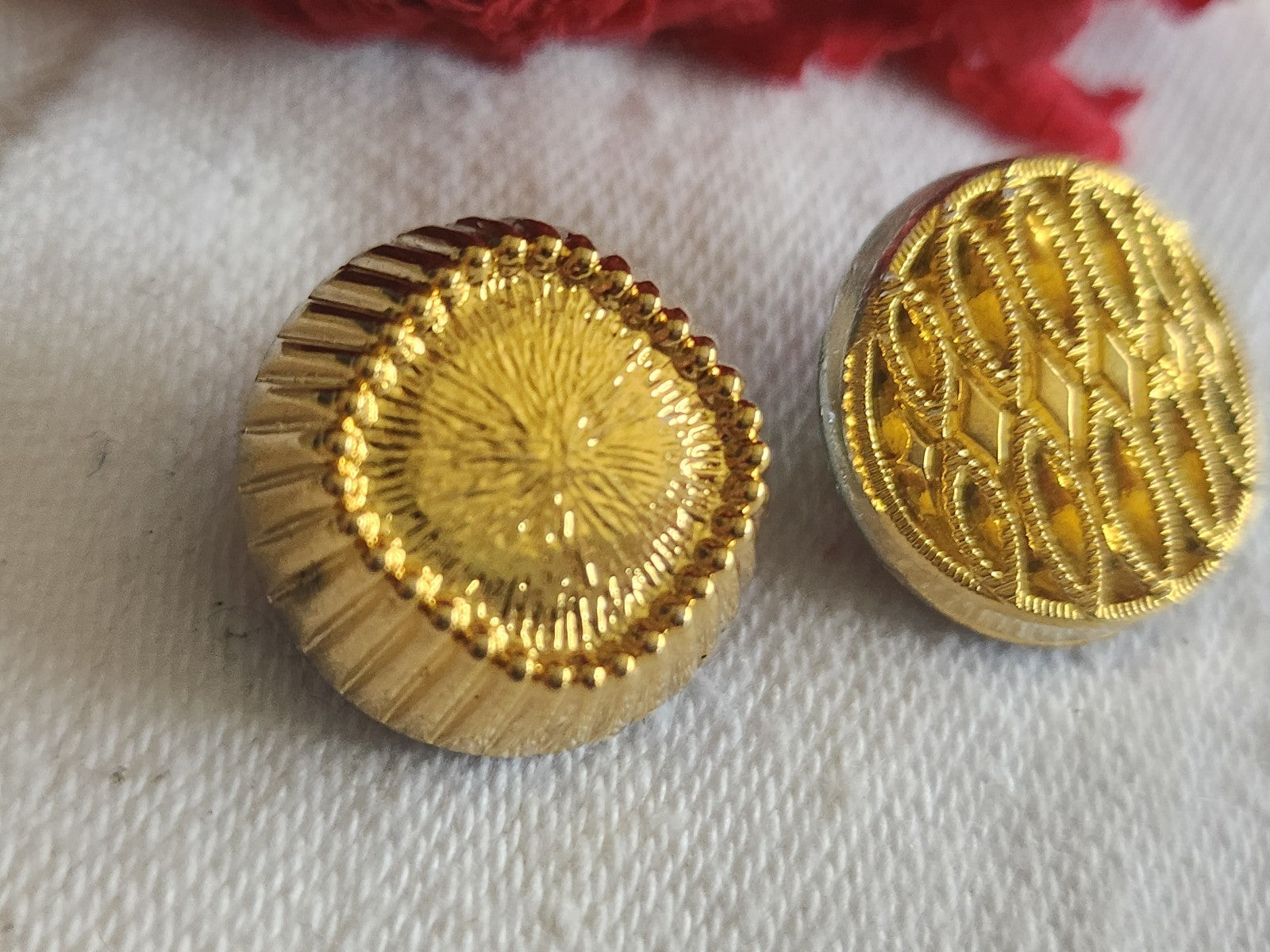 Duo boutons vintage en verre doré pied 1,7 cm G7N