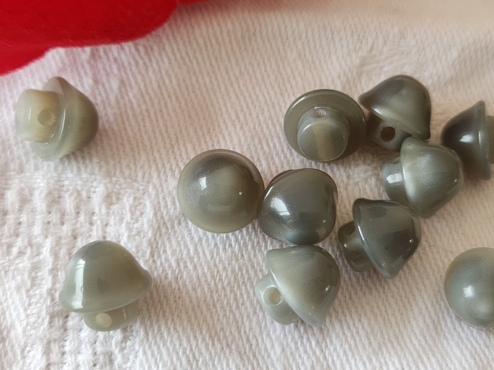 Lot 12 mini boutons vintage gris pied champignon 0,9 cm 9 mm ref 6417