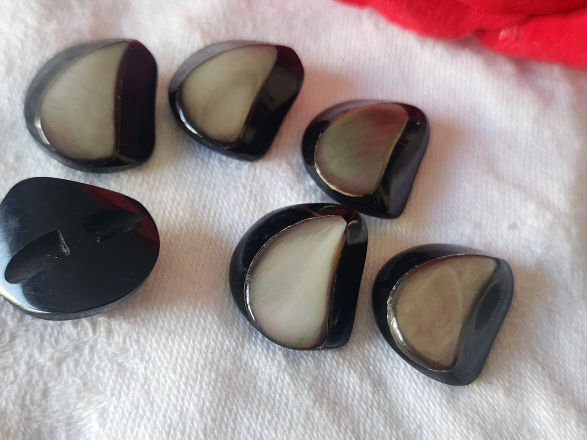 Lot 6 boutons anciens coeur en nacre originaux 1,9 cm ref 6165
