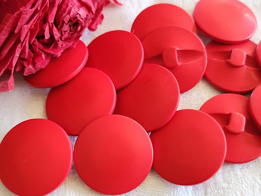 Lot 13 boutons vintage rouge mat lisse à pied 1,9/2 cm ref 669