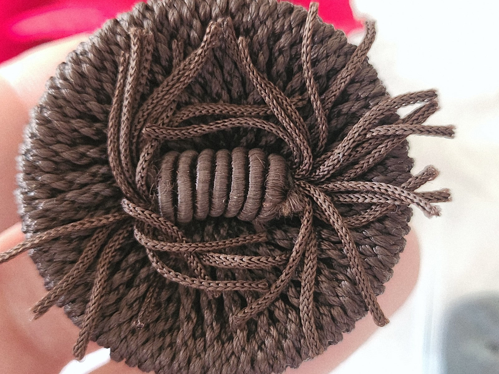 Enorme bouton ancien en passementerie marron 4,5 cm ref 6010
