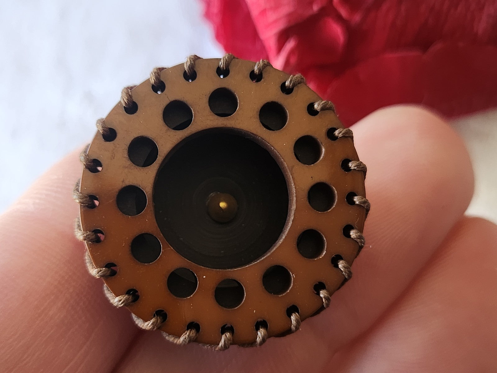 Original gros bouton ancien fil cousu marron 2,7 cm G15o