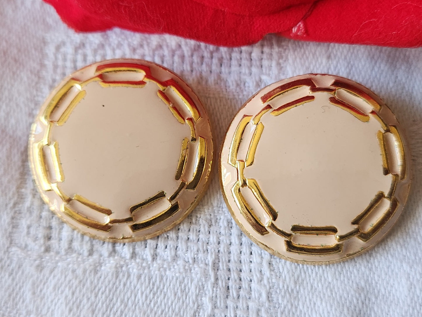 Duo gros boutons vintage en métal rose poudre trés leger 2,9 cm ref 3775