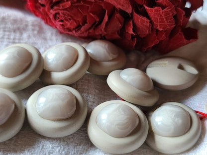 Lot 10  boutons vintage gris haut camaieu pied 1,7 cm ref 301