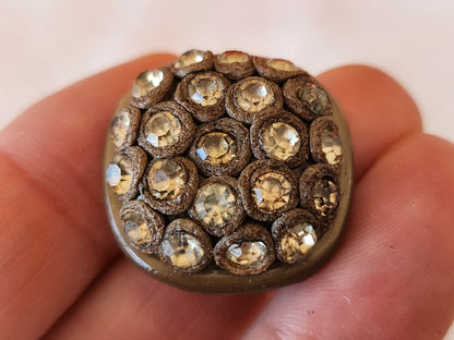 Bouton vintage parurier collection resine strass marron bijoux  2,5 cm ref 6668