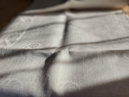 Ancienne nappe double monogramme H JK? sans doute jamais utilisé B6
