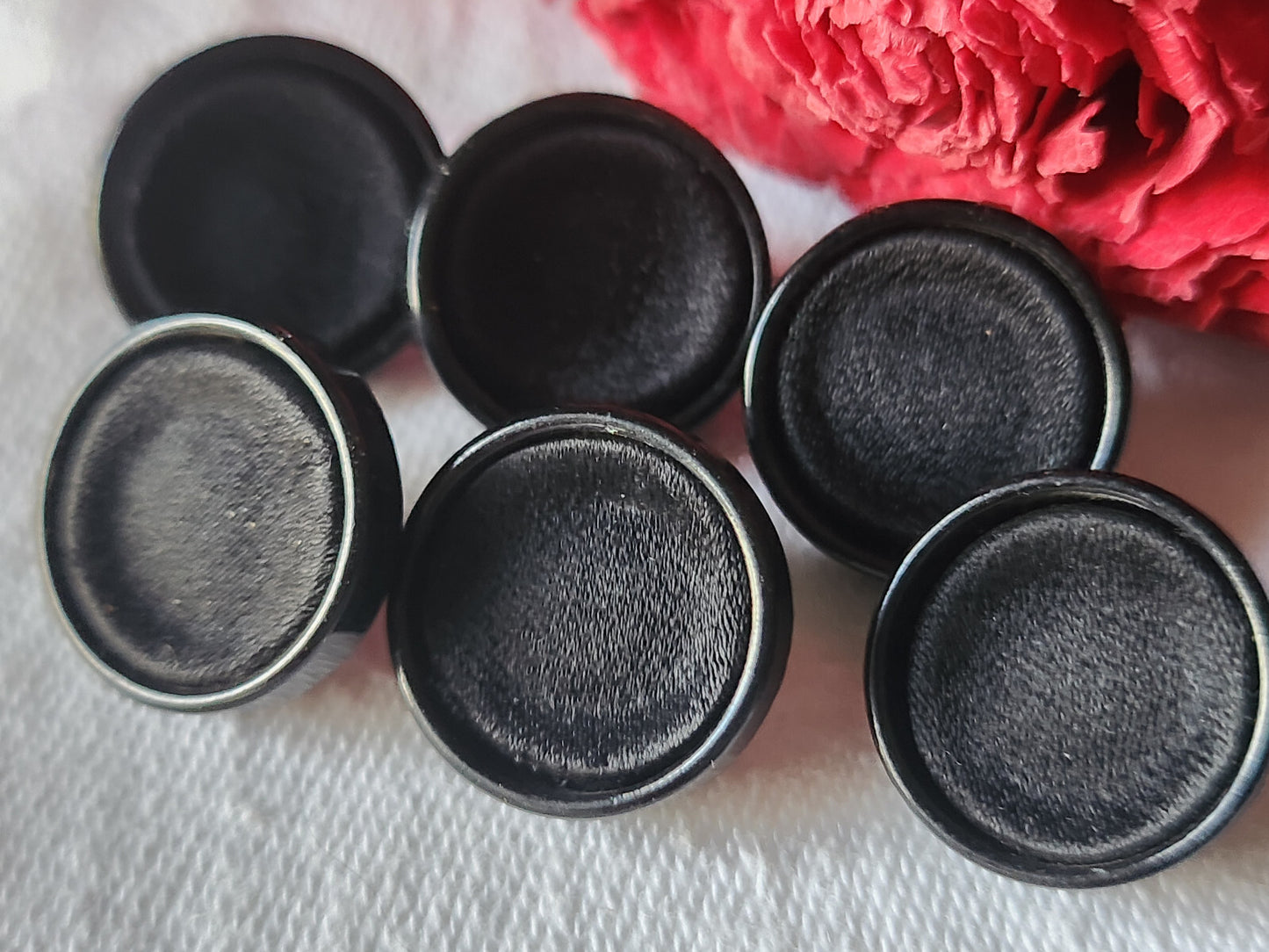 Lot 6 boutons anciens vintage passementerie noir pied 1,7 cm ref 963