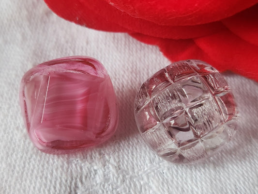 Duo boutons anciens en verre rose violet vintage 1,6 et 1,7  cm D9O
