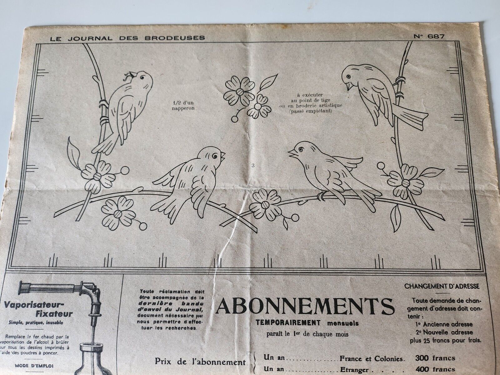 Le journal des brodeuses 1952  n° 687 bavoir écussons chemisier combinaisons