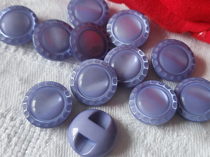 Lot 12  boutons vintage violet nacré lumineux travaillé pied 1,5 cm ref 3280