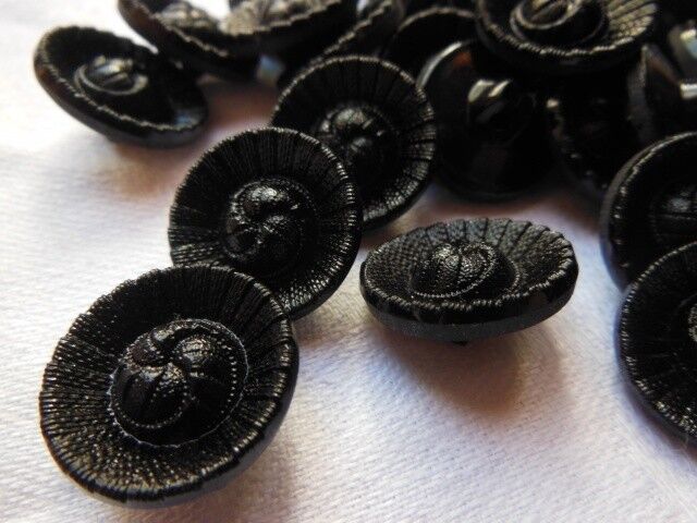 Lot 6 boutons anciens en verre noir effet tissé diamètre : 1,7 cm ref 950