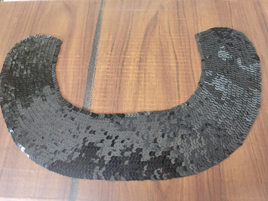 Ancien  col en tissu sequin noir  B3-3