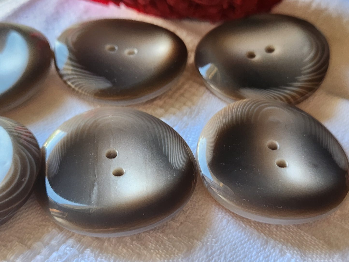 Lot 6 énormes boutons vintage marron cambré 3,4 cm trous ref 2448
