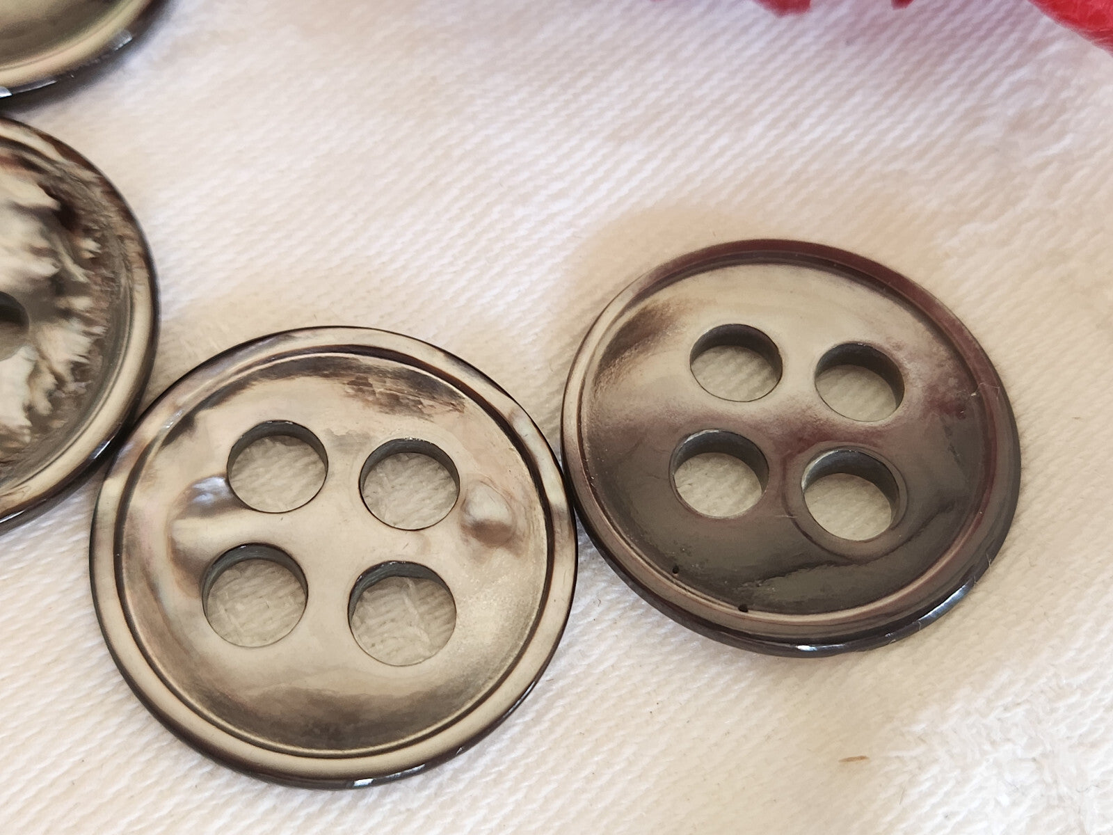 Lot 4 gros boutons vintage en nacre large passants 2,5 cm ref 746