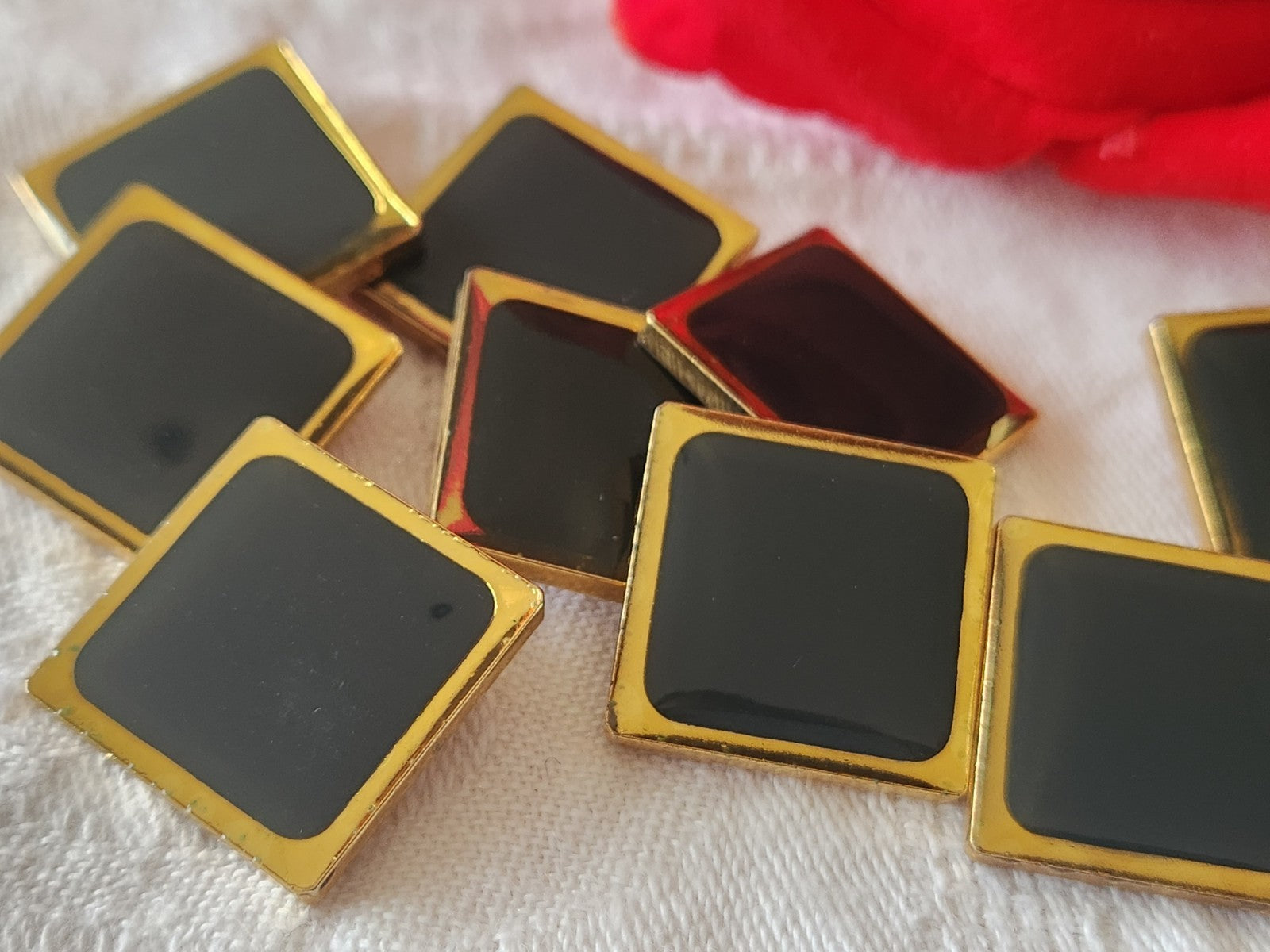 Lot 9 boutons vintage en metal gris carré doré pied 2 cm ou 20 mm ref 6421
