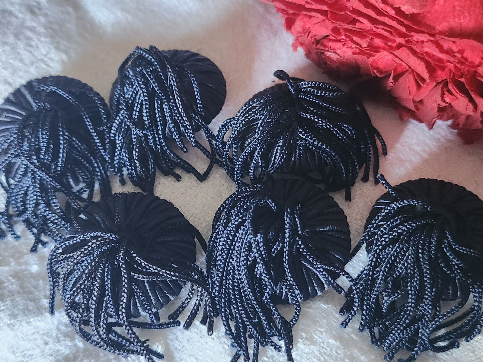 Lot 6 boutons anciens vintage passementerie bleu pendant 2,5 cm ref 5827