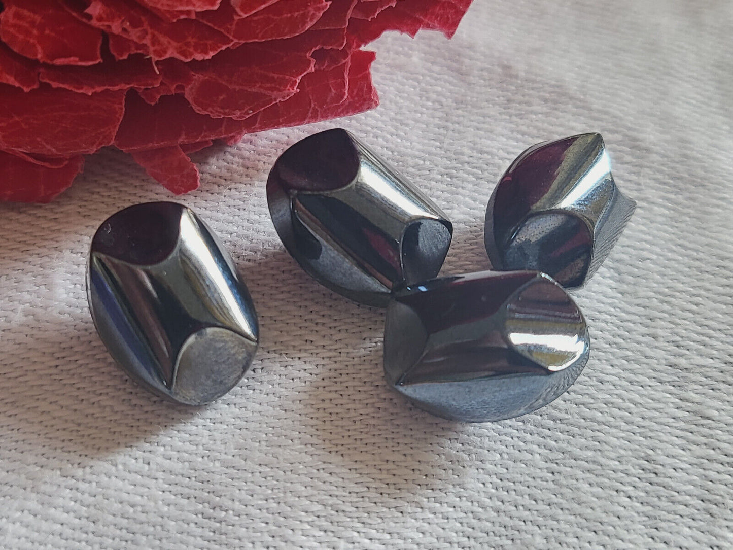 Lot 4 boutons anciens en verre gris noir hématite ovale  0,9 sur 1,3 cm D17A