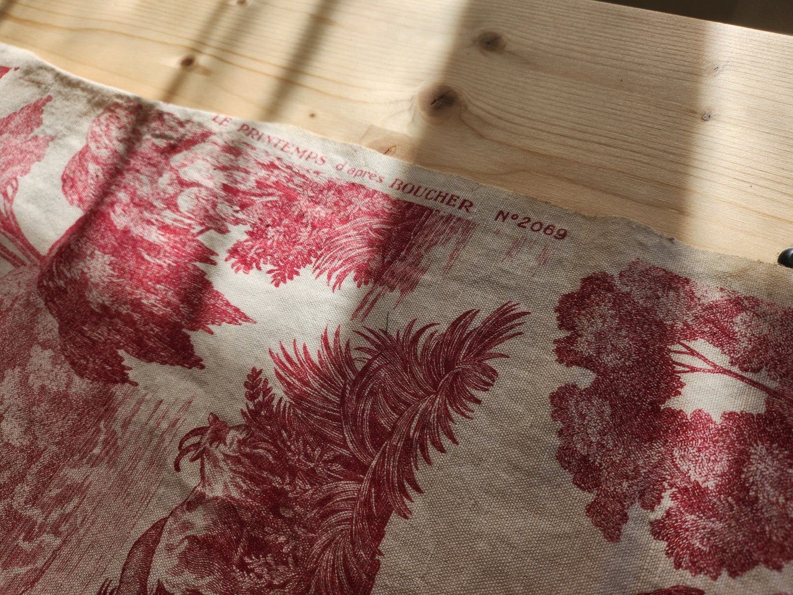 Ancien coupon de tissu toile de jouy "le printemps " d'aprés Boucher petit B6