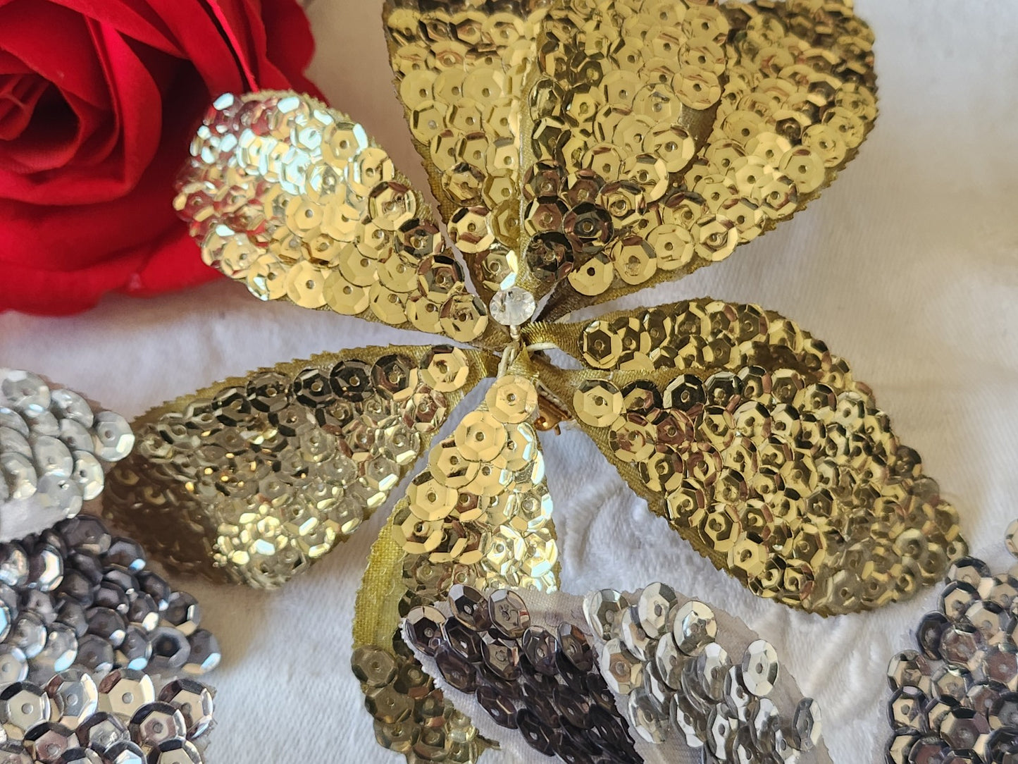 Lot 5 anciens ornement chapeau vintage creation  sur broche 12 cm