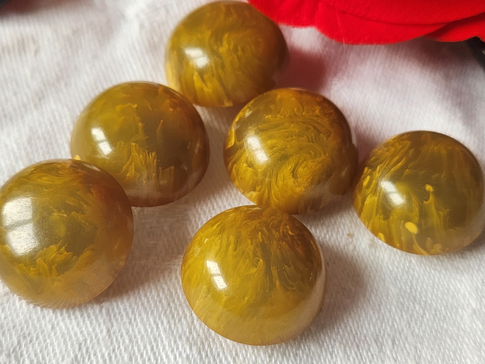 Lot 6 superbes boutons anciens vert jaspé pied 1,9 cm ref 239